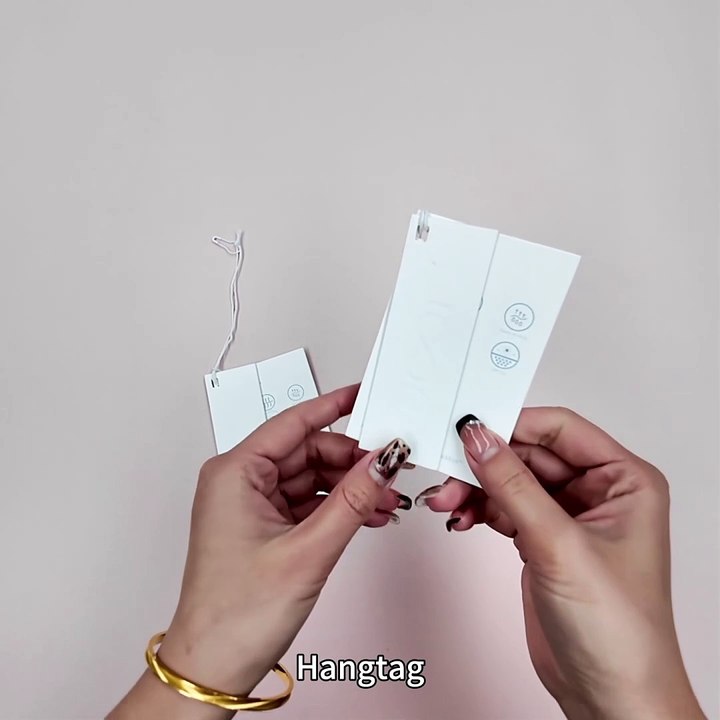Swing tag (3)