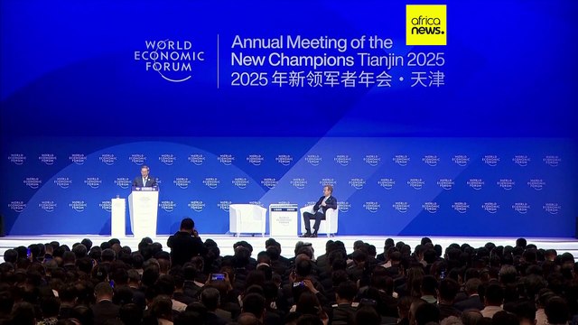 Business community must safeguard free trade, Chinese premier tells 'Summer Davos' forum