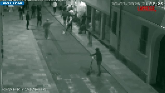 Reggio Emilia, fermata baby gang: i video delle rapine e delle aggressioni