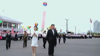 La esposa de Kim Jong-un reaparece y todo el mundo se fija en el mismo detalle: hay sentencia de la ONU