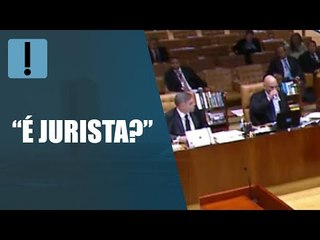 Alexandre de Moraes confronta Mendonça durante julgamento sobre perdão de Bolsonaro