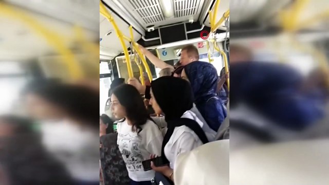 Bursa'da Otobüs şoföründen engelli vatandaşa tepki çeken davranış: Babanın malı mı geri zekâlı?