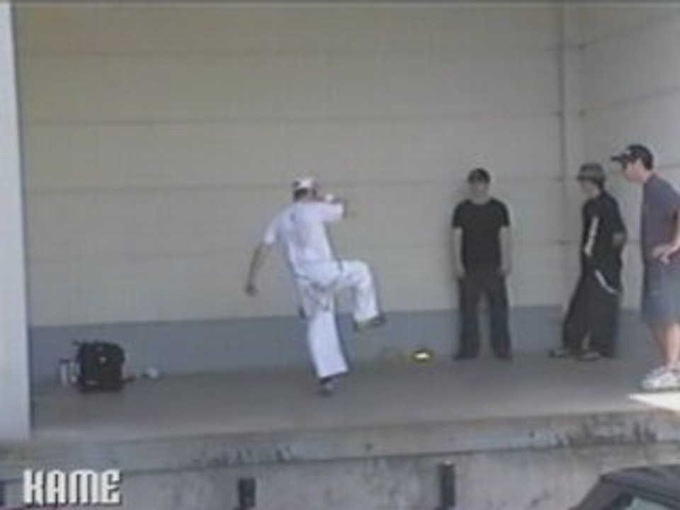 Melbourne Shuffle (S12)