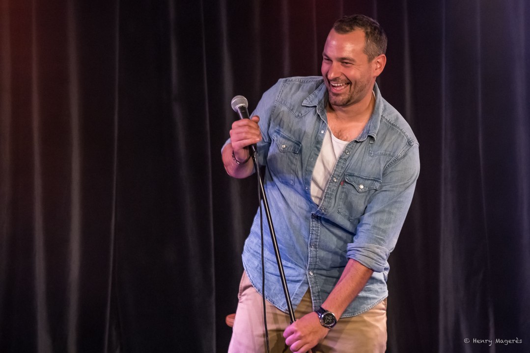 PE raconte son pire bide: «J’étais face à des gens déguisés en crocodile»