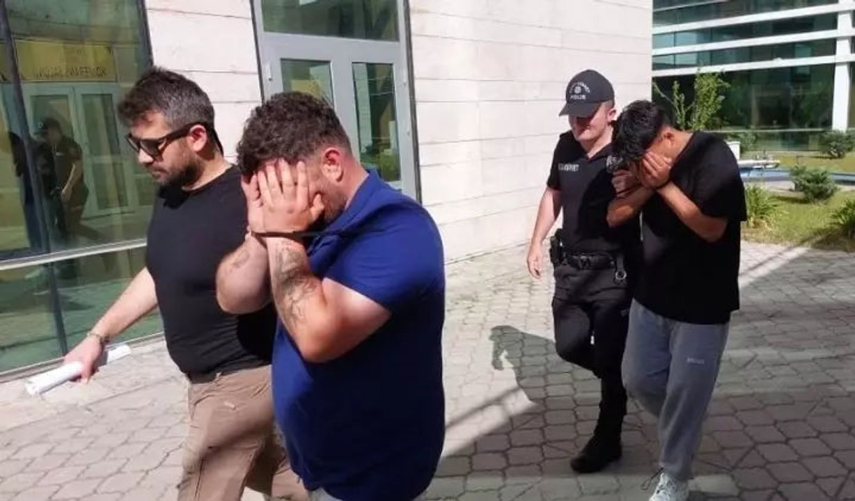 İhbar üzerine düğmeye basıldı! Müstehcenlik operasyonunda 42 gözaltı