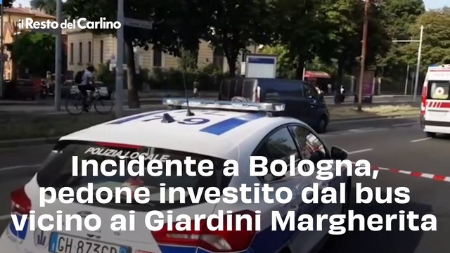 Incidente a Bologna, pedone investito dal bus vicino ai Giardini Margherita