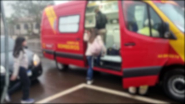 Colisão entre Sandero e Celta deixa três feridos e provoca danos consideráveis aos veículos