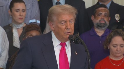 A GESTURE THAT SPEAKS VOLUMES: TRUMP ENDS SPEECH WITH EXTREME HUMILITY