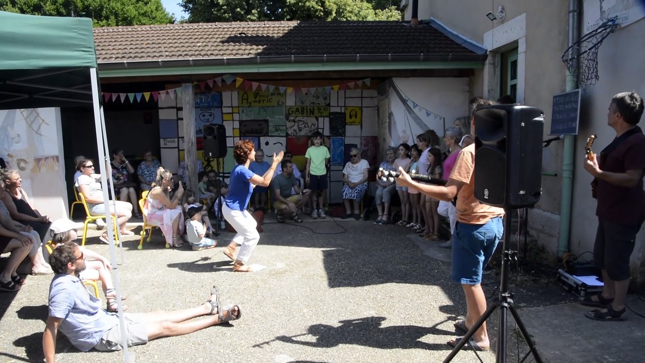 100 ans classe unique de DROM