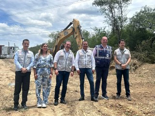Adrián de la Garza inicia obras para desfogar tráfico en carretera Nacional