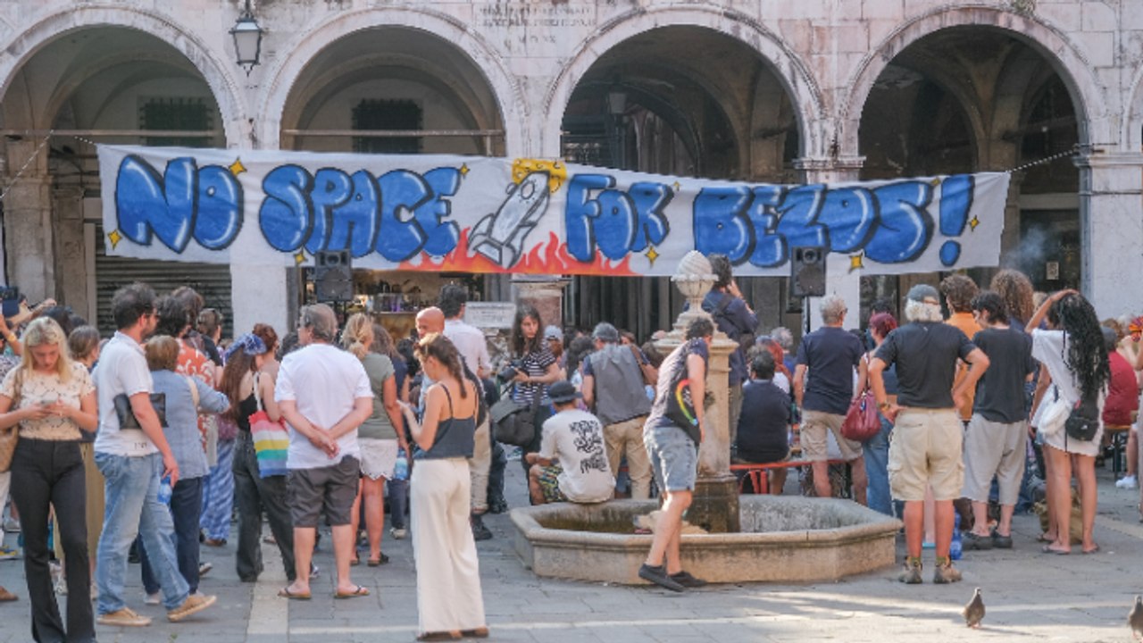 Protestas en Venecia por las celebraciones de la boda de Jeff Bezos y Lauren Sánchez