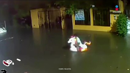 Así se salvó un hombre de las inundaciones: