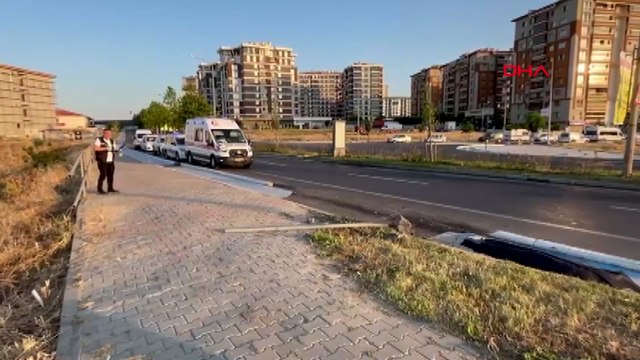 14 yaşındaki motosiklet sürücüsü yön levhasına çarpıp hayatını kaybetti