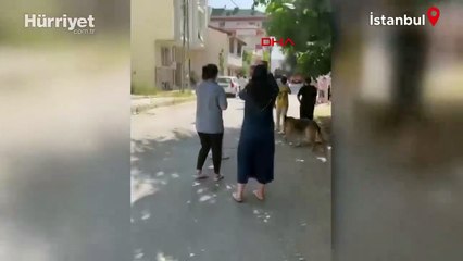 Arnavutköy'de park halindeki araç alev alev yandı; yangın bitişikteki binaya sıçradı