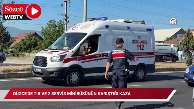 Düzce'de tır ve 2 servis minibüsünün karıştığı kazada 6 işçi yaralandı