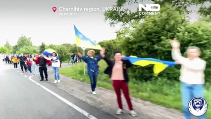 En images : des prisonniers de guerre retrouvent la liberté après leur captivité en Russie