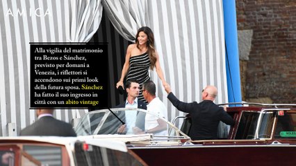 Eleganza senza tempo: Lauren Sánchez risplende a Venezia in Alexander McQueen d’archivio