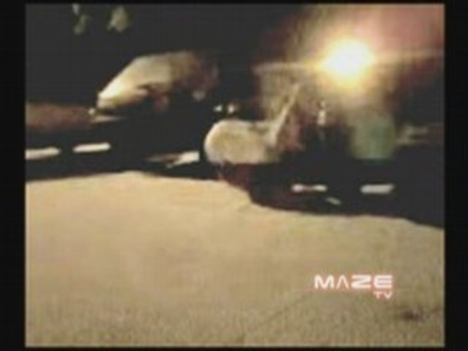 DJ MAZE JEU DE JAMBES PAPA C KDOS ! MDR