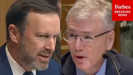 Chris Murphy Asks Air Force Chief Point Blank: Will Trump Keep Air Force One After He Leaves Office?