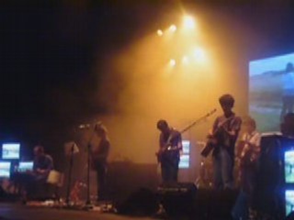 Girls in Hawaii - Couples on TV