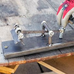Simple jig for precise pipe positioning