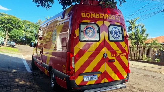 Mulher de 63 anos escorrega em piso molhado e é socorrida pelo Siate em Cascavel