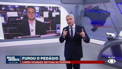 Carro roubado fura pedágio em Rodovia
