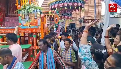 दोकड़ा की भव्य रथयात्रा, CM साय ने निभाई गजपति महाराजा की भूमिका