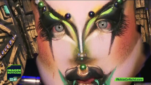 Astra salió 2 veces del clóset. Hoy es un referente trans y su familia la abraza tal como es.