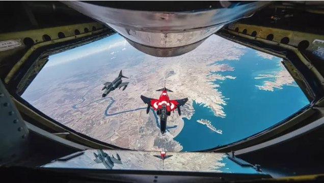 ‘Asenalar’dan 26 bin feet’te yakıt ikmali