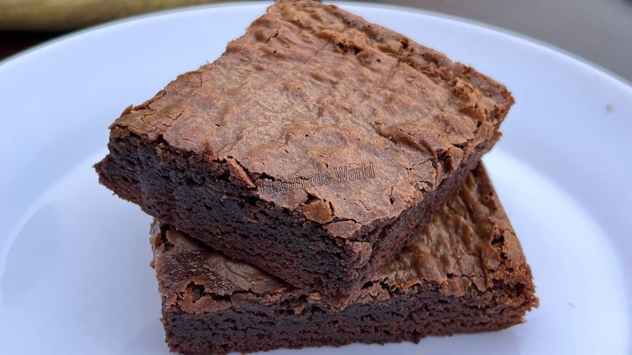 Chocolate Fudge Brownie Recipe Without Oven #tastemadeworld #fyp #brownie #fudgebrownie