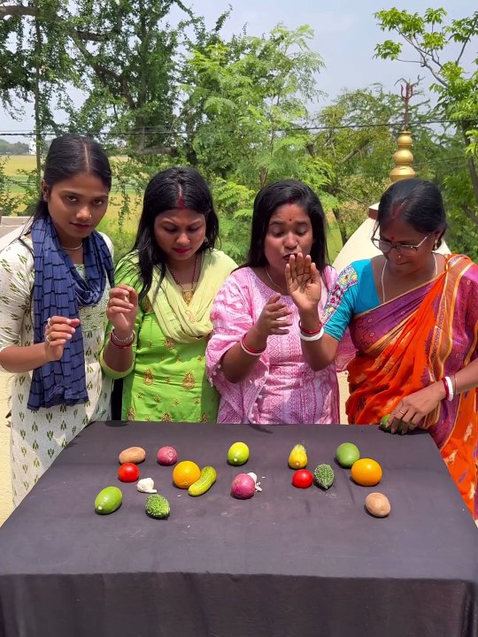মজার খেলা 🎁 সঠিক সবজি ধরো আর উপহার নাও! | Fun Vegetable Guessing Game 2025 for Kids