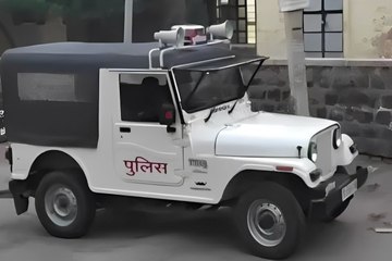 राजस्थान में नंगा करके बेल्टों से बुरी तरह पीटा