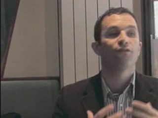 "Le gouvernement s'attaque à la politique familiale"