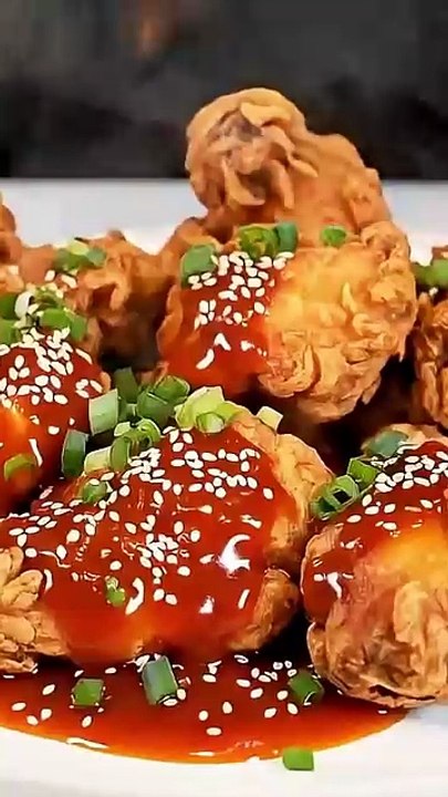 Bigfoot Cooks Korean Fried Chicken. Bigfoot vlog. #bigfoot #cooking