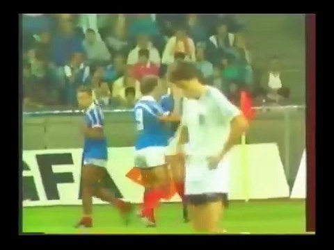 Football : Eric Cantona, tous ses buts en Equipe de France de Football