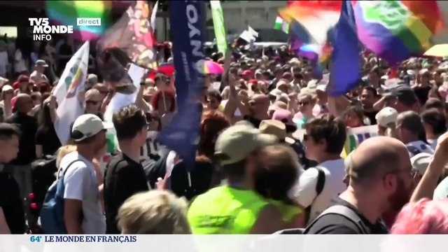 Gay Pride en Hongrie : Malgré l'interdiction proclamée par le dirigeant nationaliste Viktor Orban, près de 200.000 personnes ont marché hier dans les rues de Budapest dans une ambiance festive