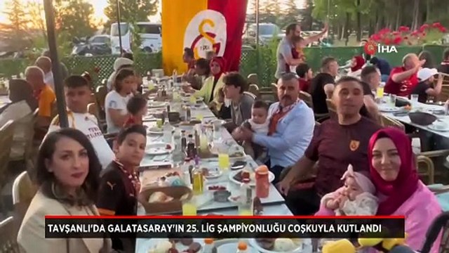 Tavşanlı'da Galatasaray'ın 25. lig şampiyonluğu coşkuyla kutlandı