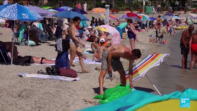 France bans smoking in parks, beaches and bus stops