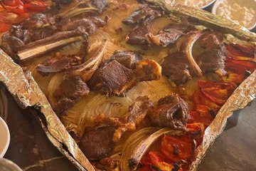 Gelenekten sofraya: Adıyaman'ın meşhur Besni usulü teneke kebabı