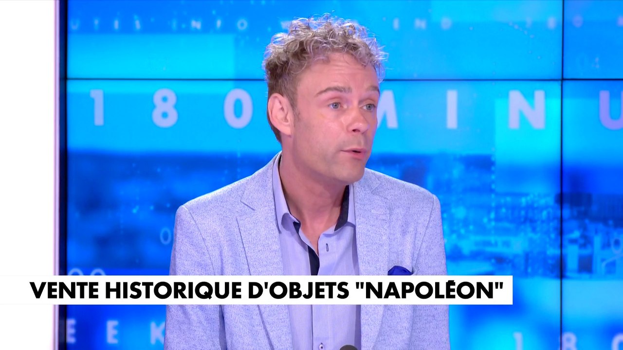 Bertrand Deckers, le chroniqueur royal, dévoile la vente historique d'objets de Napoléon