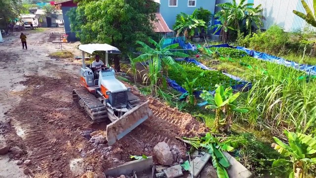 Really Great! Excellent Land Filling By Dozer Hitachi DX45M Moving Soil and Truck 5 Ton Unloading