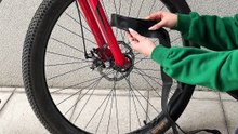 This bike trick changes everything 🚲