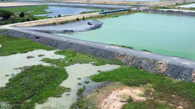 Amazing Heavy Loading dump Trucks Working transport the Rock with Shantui Dozer Pushing rocks