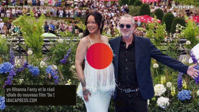 Rihanna enceinte de son troisième enfant : elle joue la transparence pour cette avant-première mondiale