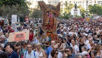 Octava manifestación en Valencia para pedir la dimisión de Mazón