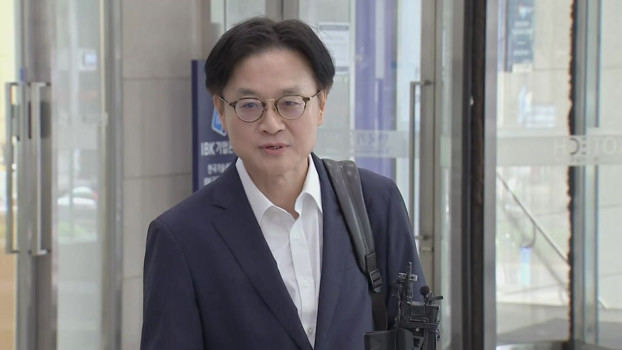'파격 발탁' 김정관 산업부 장관 후보자 첫 출근…소감 발표 / YTN