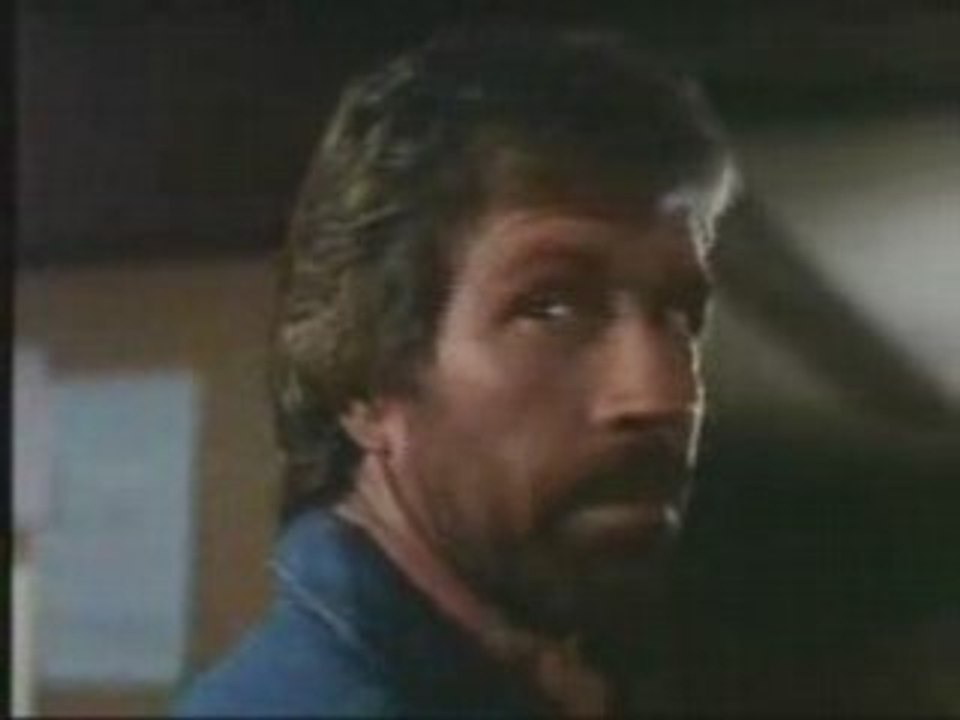 Chuck Norris - Les pieds dans la gueule
