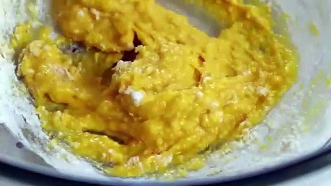 Turn 2 Eggs Into Fluffy Japanese Soufflé Pancakes!