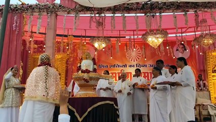 "ब्रह्माकुमारीज़ के समर्पण समारोह में छलका दिव्यता और ईश्वरीय प्रेम"